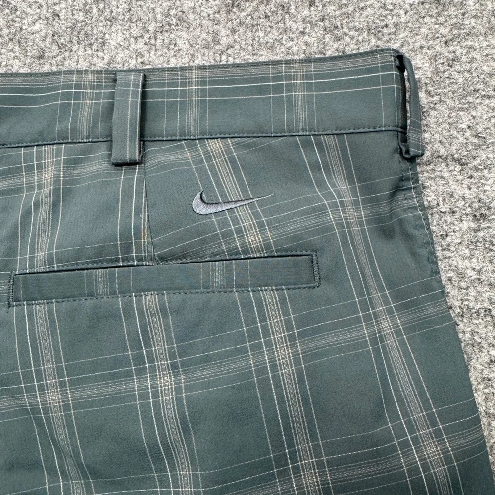 Nike Golf Fit Dry Shorts Mens 42 Dark Green Plaid 9in Vented Athletic Golf